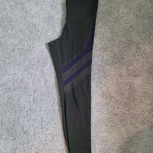 Zyia Leggings Dark Olive Mesh Luxe 7/8 24" Size 6/8